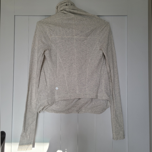 Lululemon Women's Iconic Wrap*Organic Cotton in Heathered White Size 4 - Picture 2 of 7